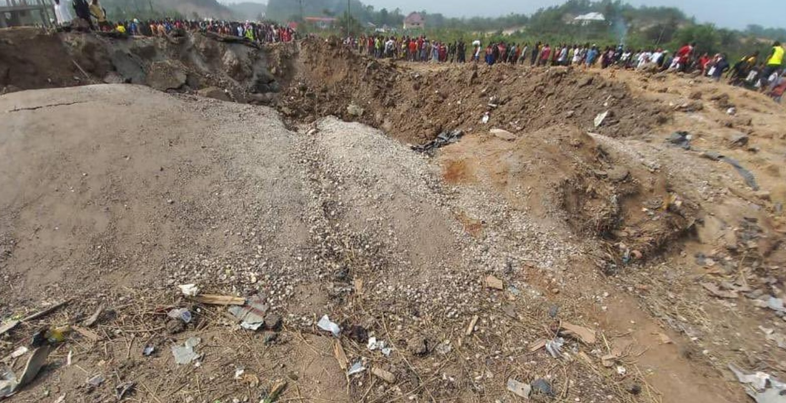 Ghana, esplode un camion carico di esplosivi, 17 morti