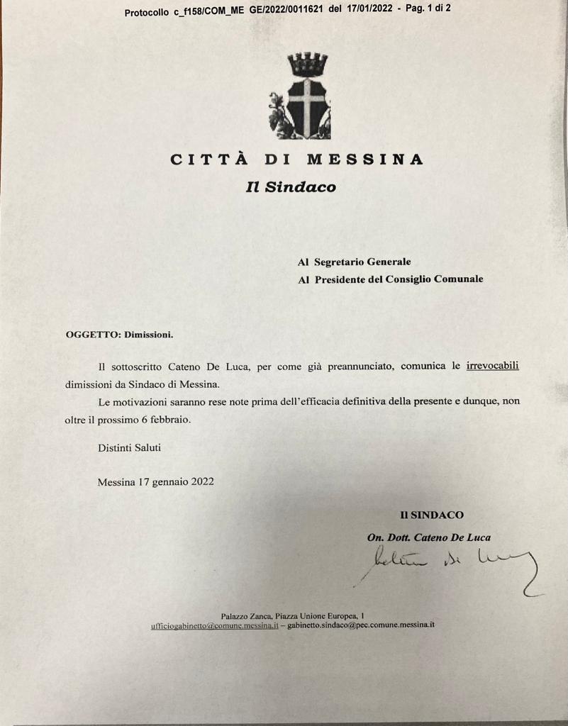 De Luca si dimette da sindaco di Messina, già pensa da presidente di Regione De Luca si dimette da sindaco di Messina, già pensa da presidente di Regione
