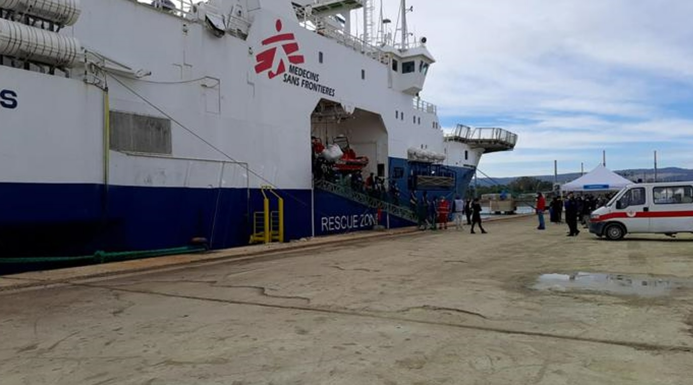 Cento migranti salvati a largo delle coste libiche, terzo intervento in due giorni