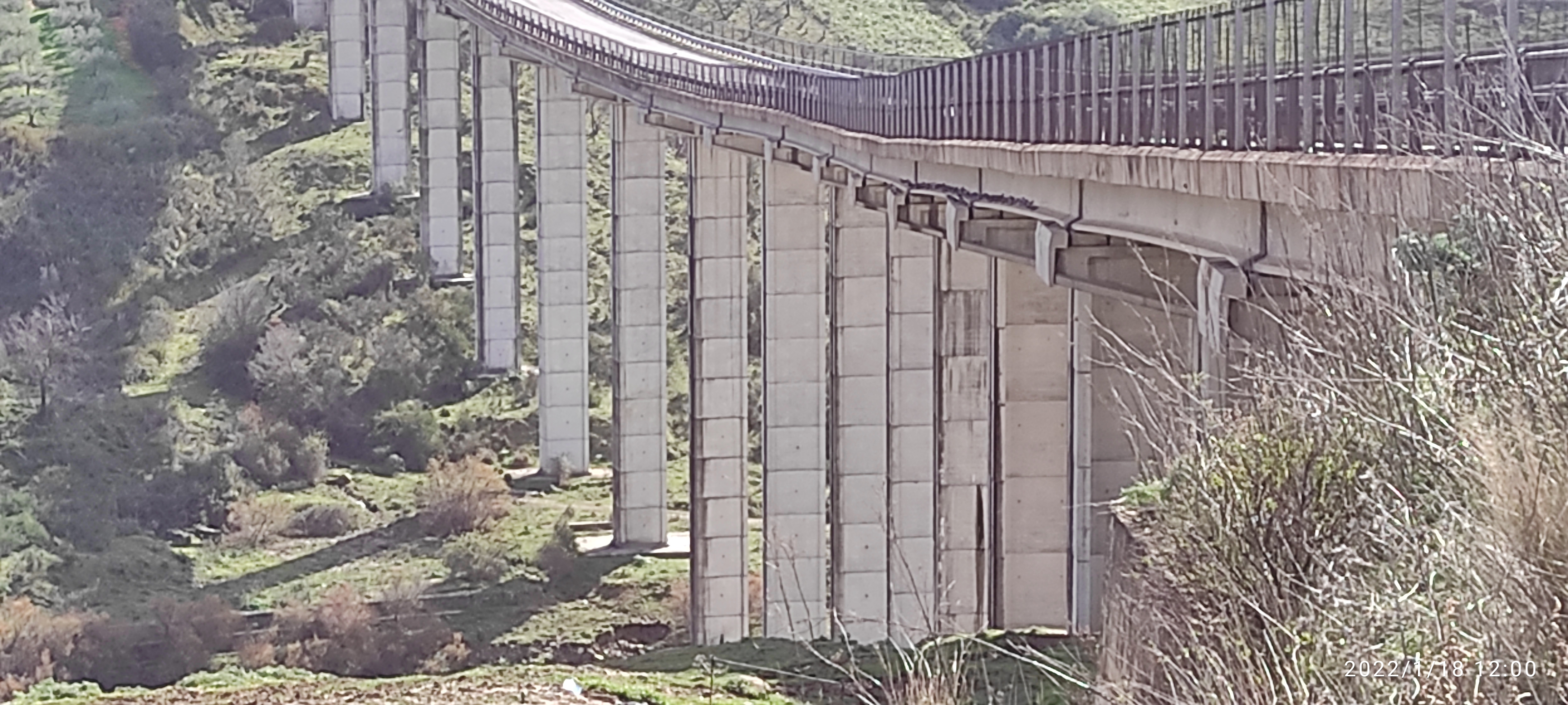 Ponte Blufi resta chiuso, un professore universitario “arbitro” della riapertura