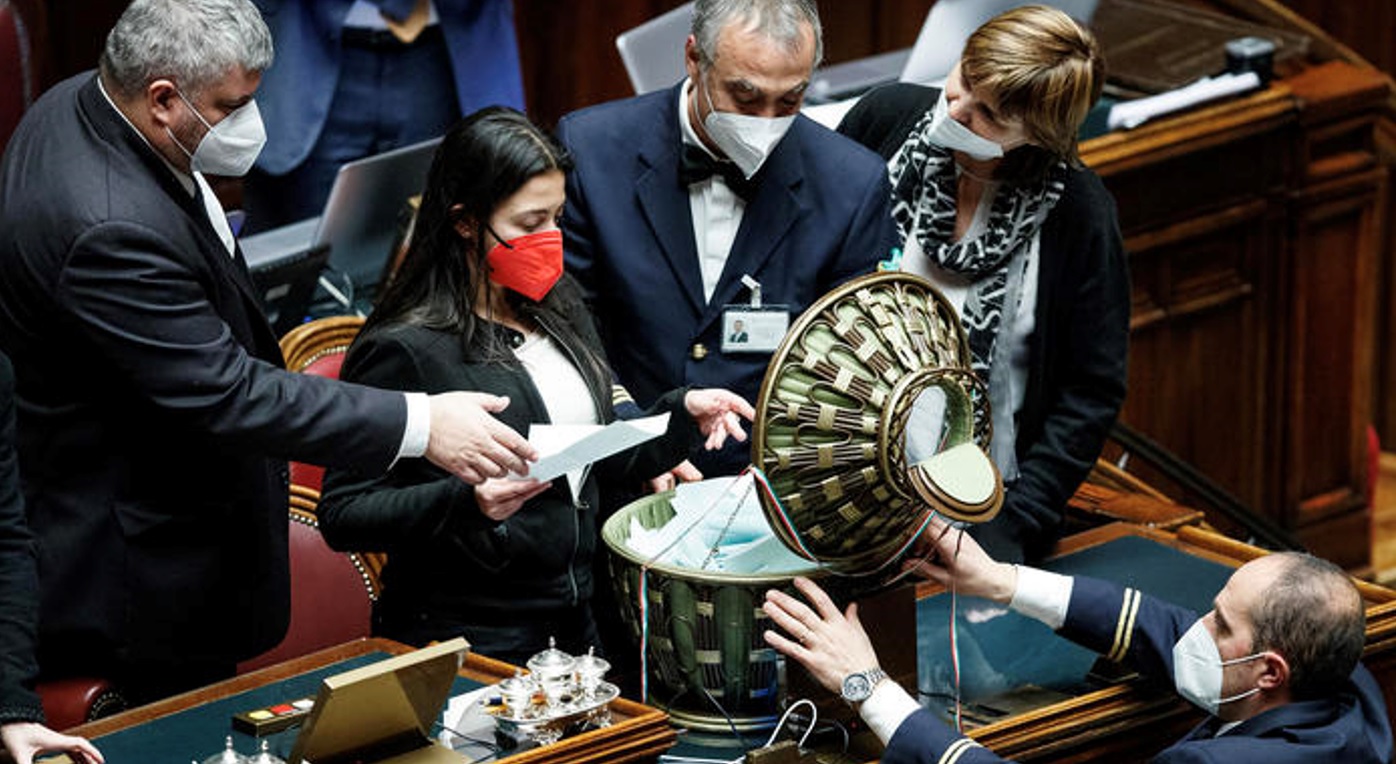 Elezione presidente della Repubblica, fumata nera anche in quarta votazione