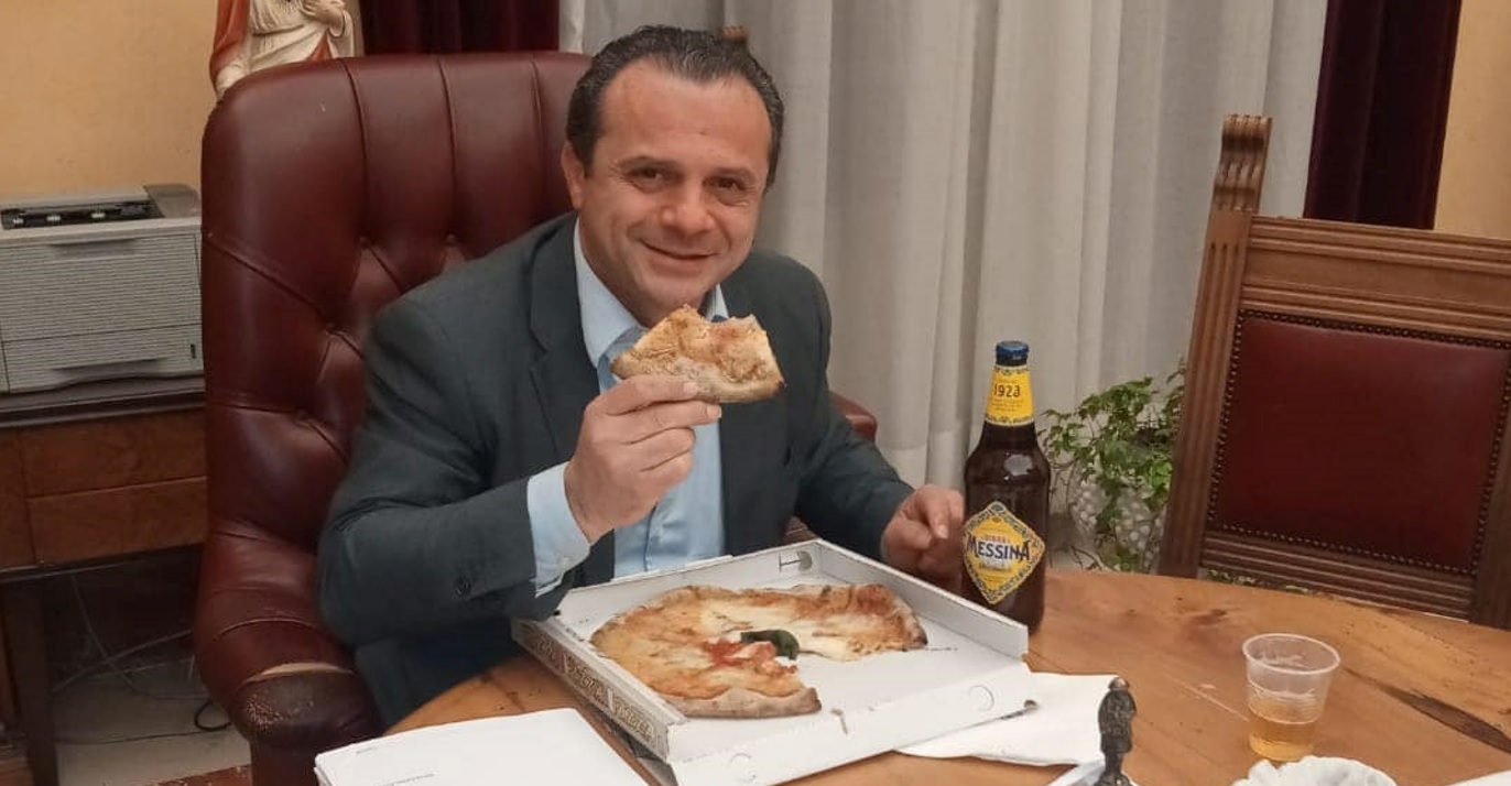 Messina, Cateno De Luca revoca dimissioni sindaco, ecco perché
