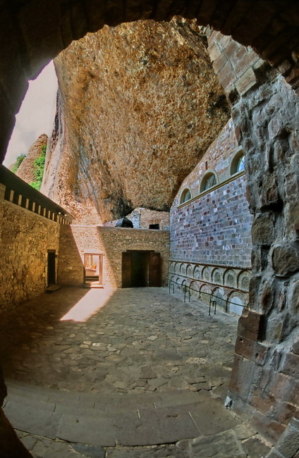 La ricerca del Santo Grial di Letterio Pomara, le foto più belle