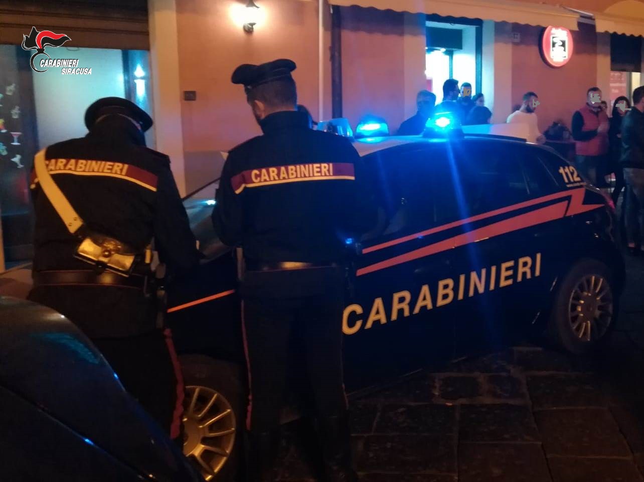 Entra in un bar e ruba 500 euro: arrestato giovane a Ispica