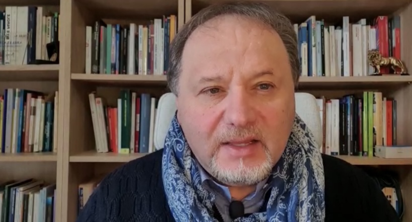 Il sociologo Pira (UniMe): “In Ucraina in atto due guerre, una con le armi e l’altra con le fake news” (VIDEO)
