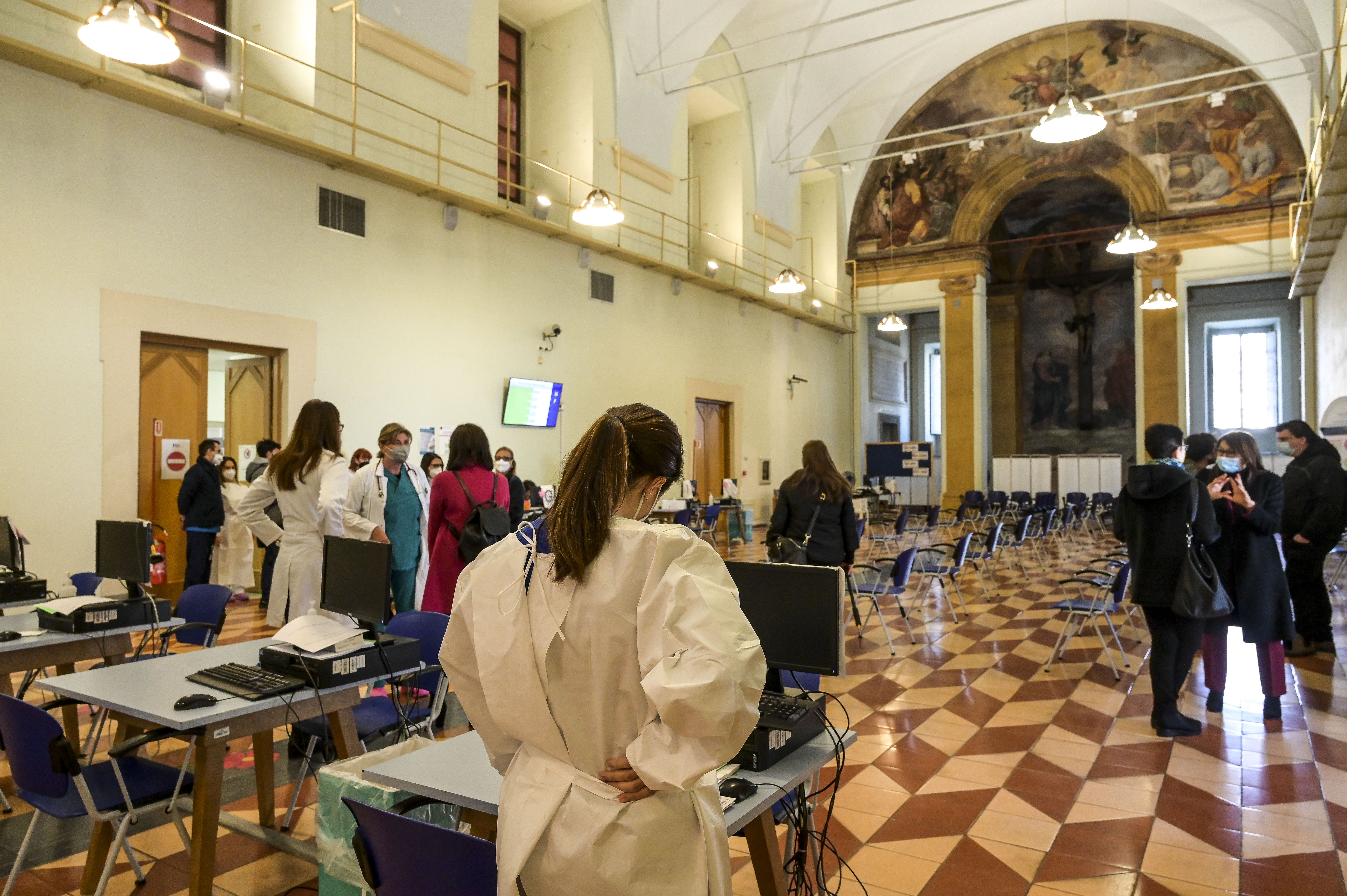 Covid, la curva scende anche in Sicilia, 3480 i nuovi casi