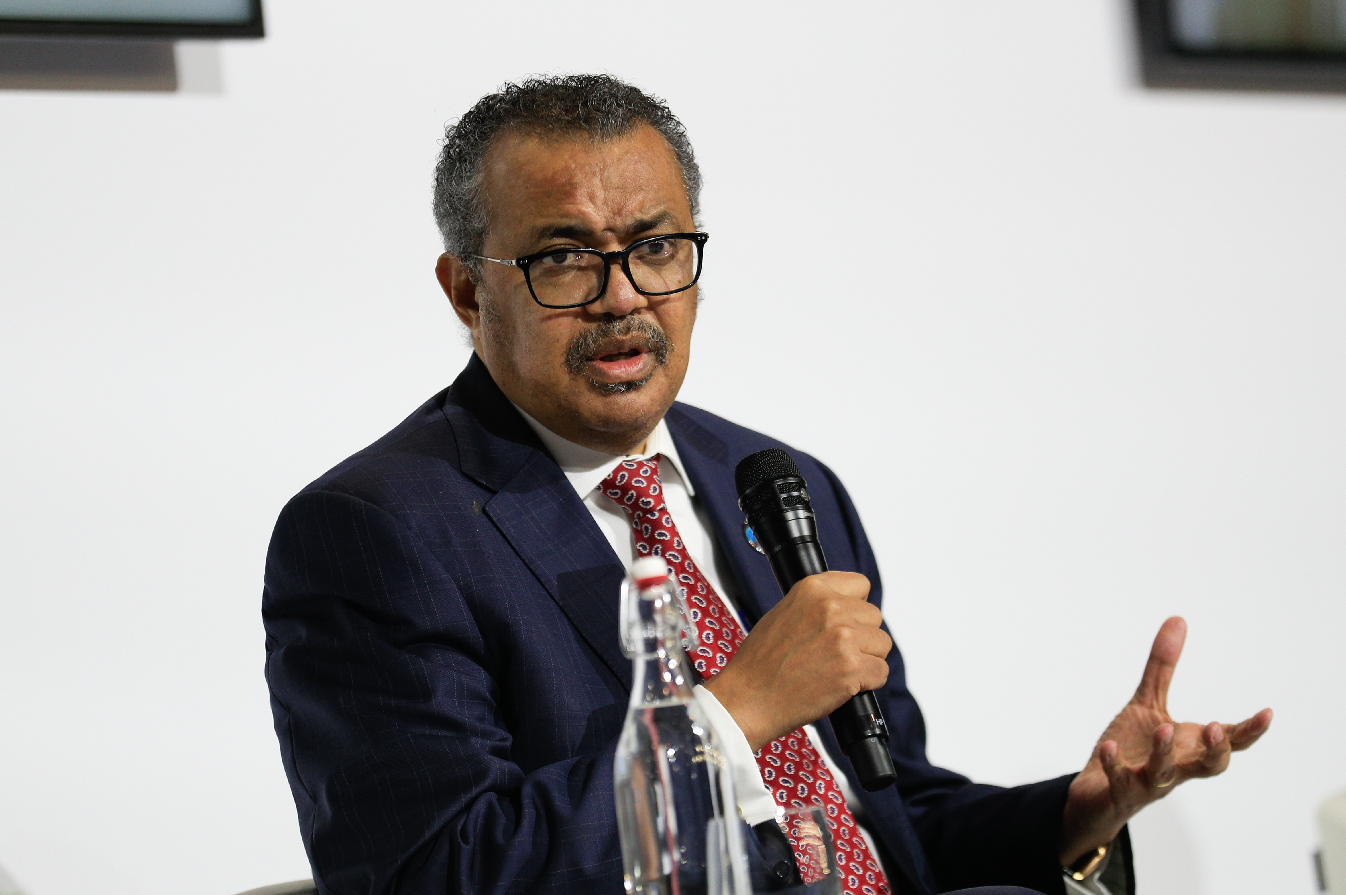 Covid, nel mondo 15 mila morti nell’ultima settimana: dato più basso da marzo 2020