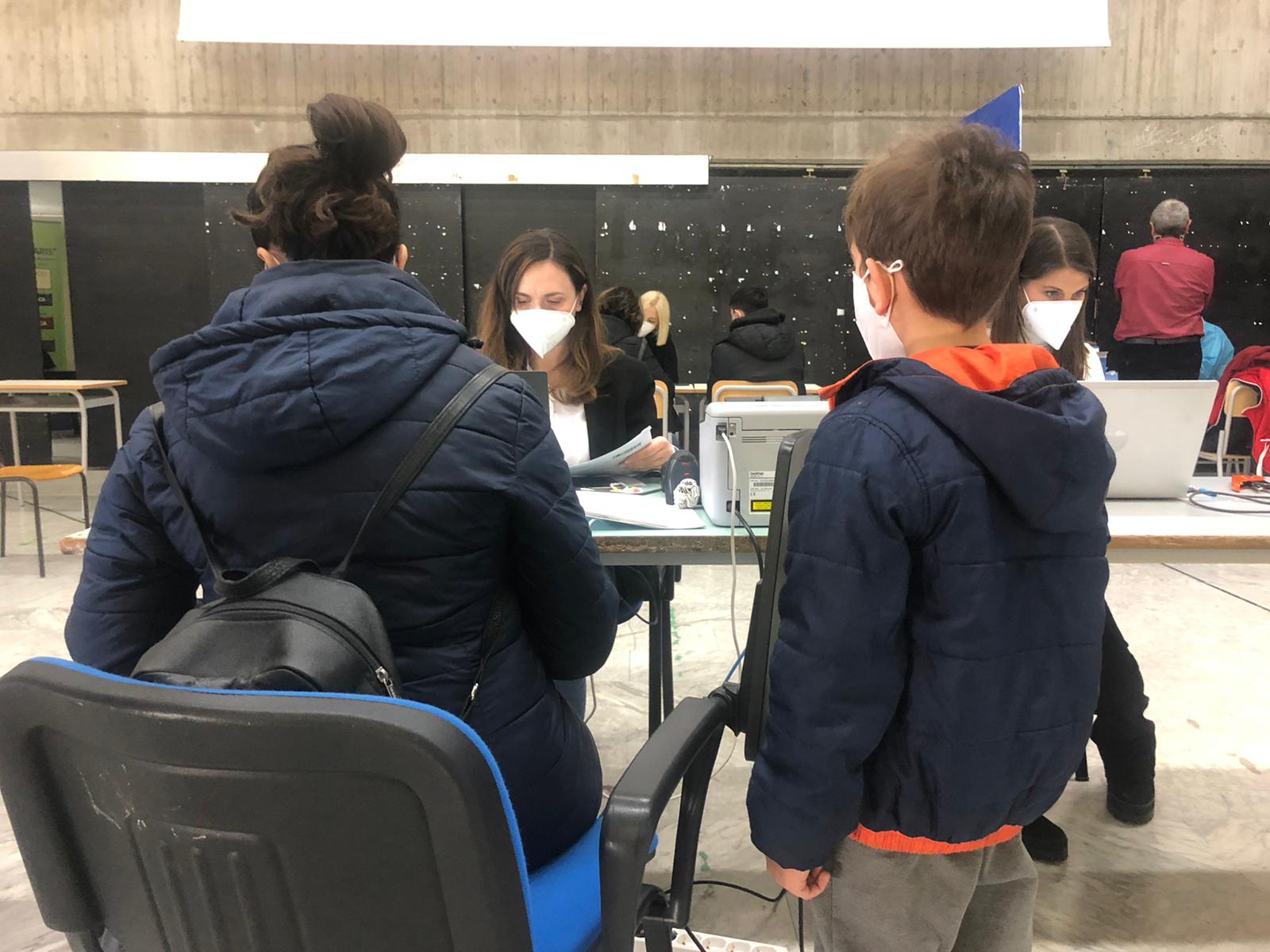 Covid, al Polivalente di San Giovanni La Punta vaccini per studenti e adulti