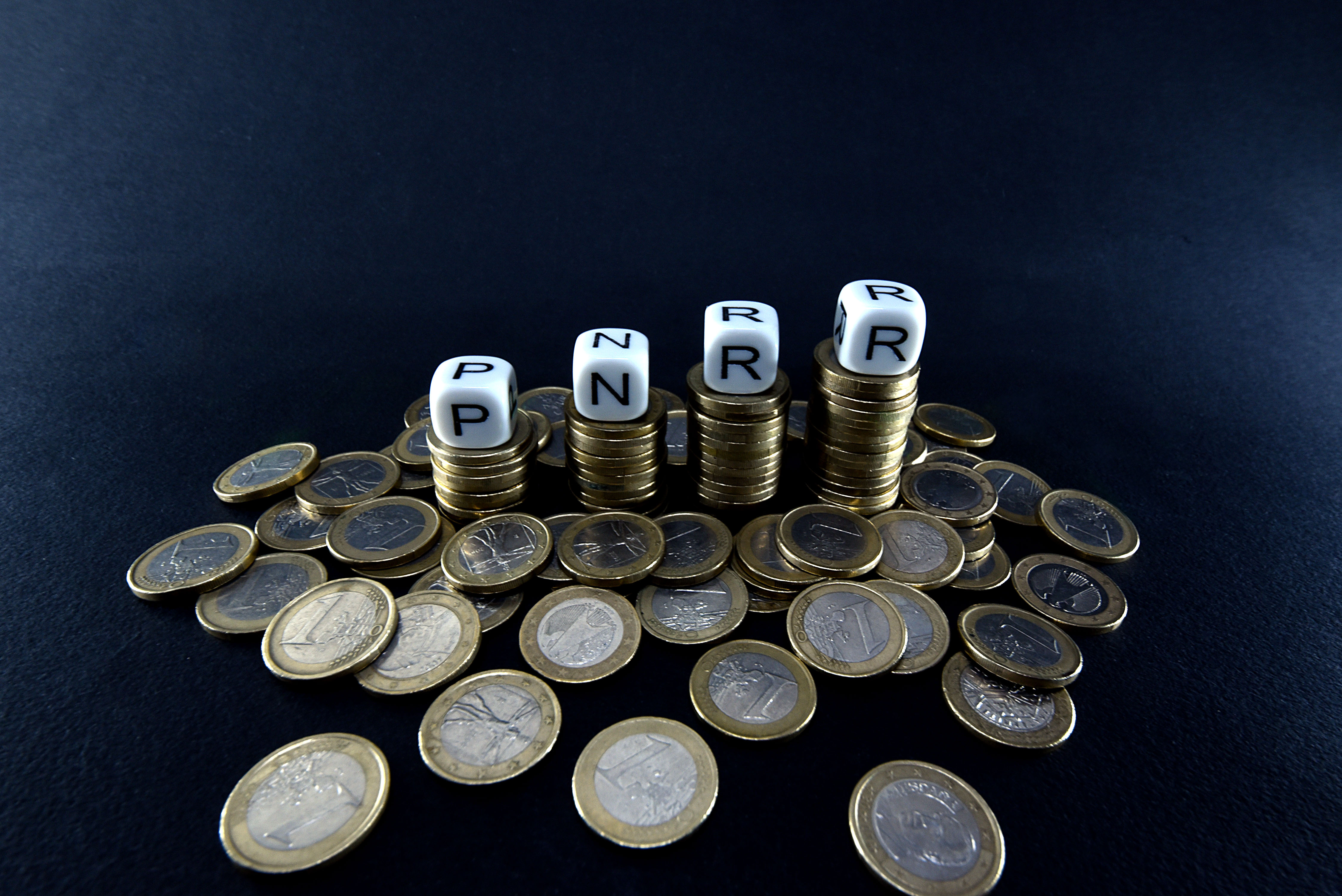 Pnrr, Fitto: “Correzioni per salvare Paese non il governo, critiche paradossali”