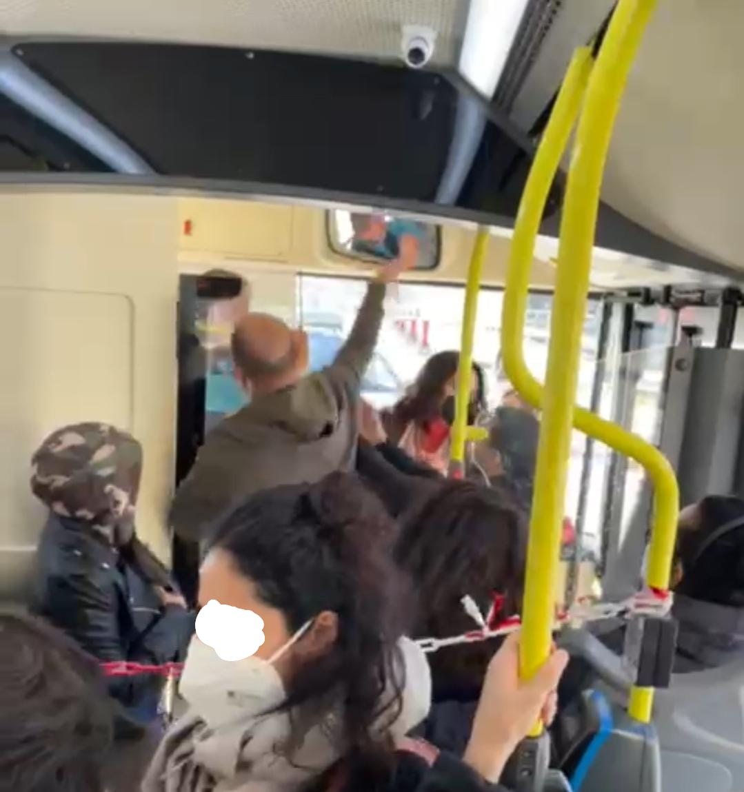 Vergogna a Palermo, autista Amat minacciato e aggredito sul bus