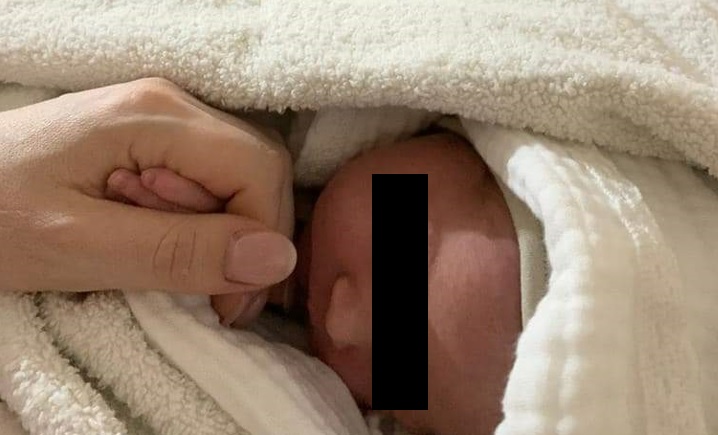 Ucraina, bambina nasce in un rifugio antiaereo a Kiev