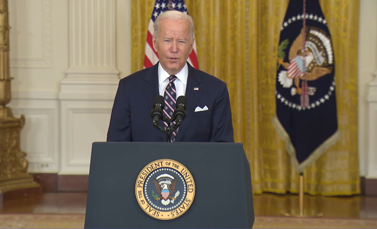 Crisi Ucraina, è il giorno delle sanzioni alla Russia, l’intervento di Biden