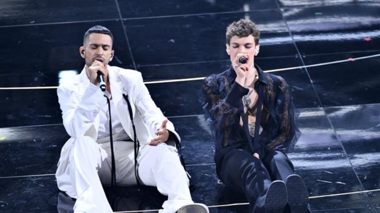 Mahmood e Blanco, l’applauso della comunità Lgbt, ma sono una coppia?