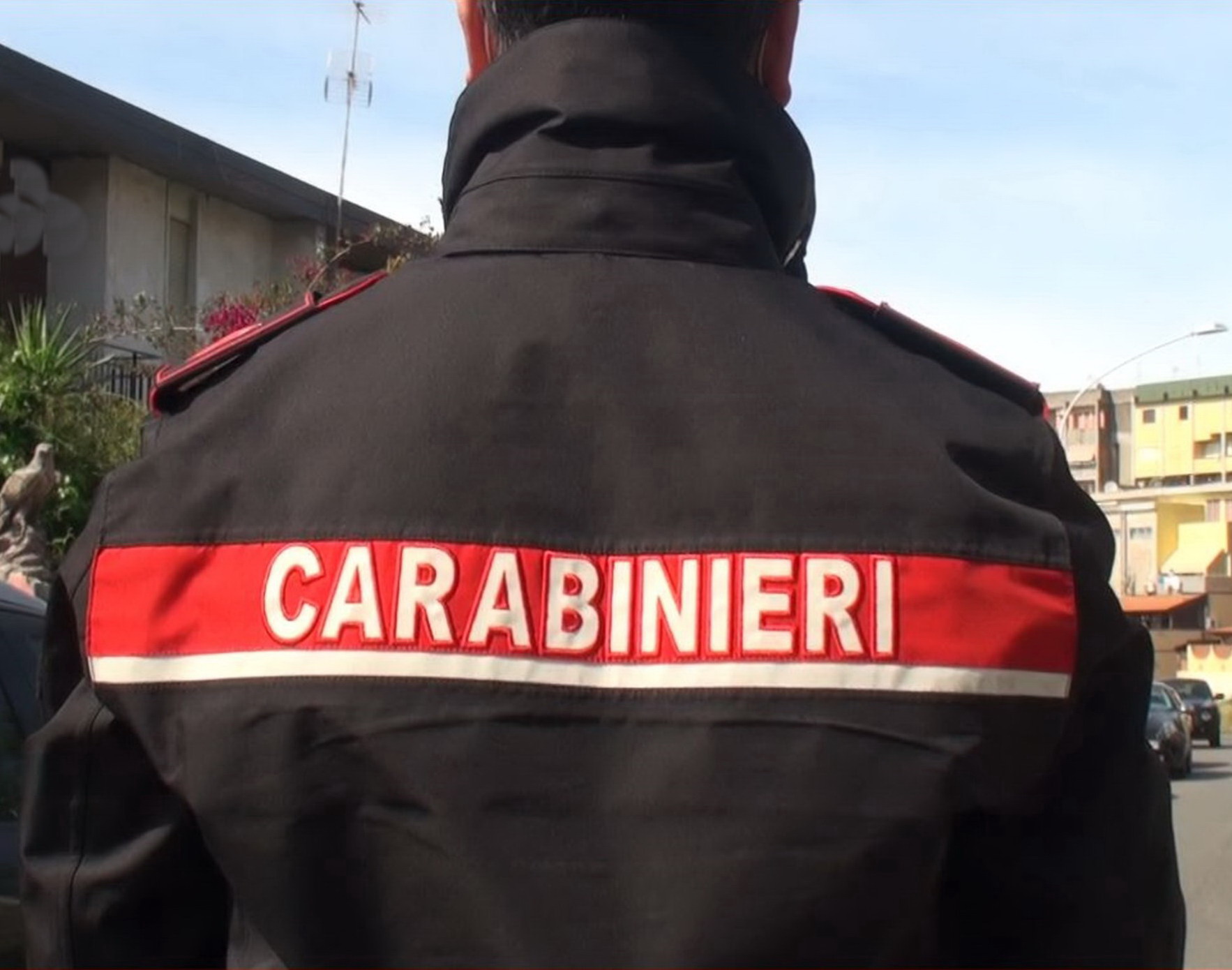 Anziani trovati morti in casa, ipotesi omicidio-suicidio, indagini in corso