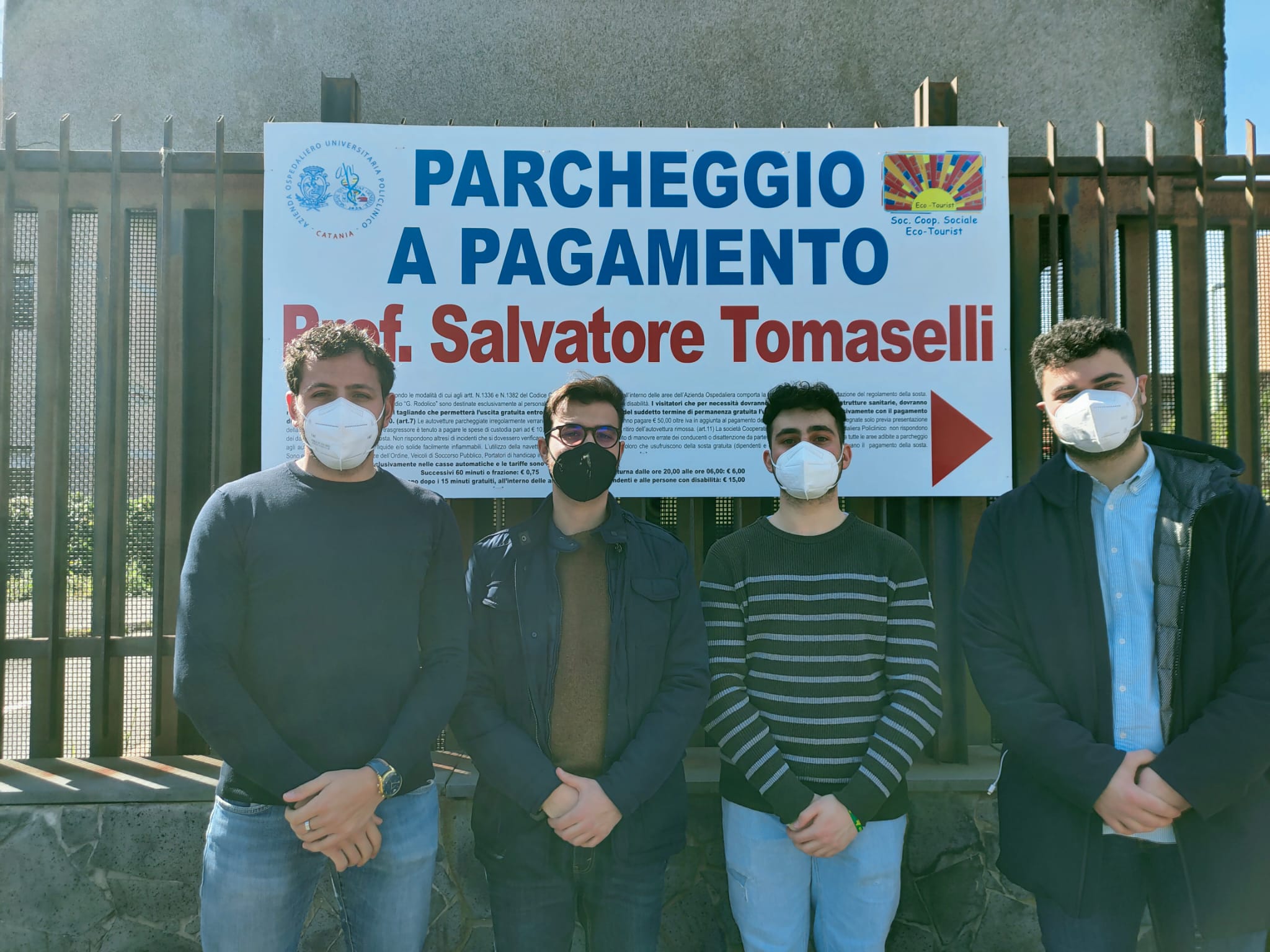 Catania, studenti di Medicina, parcheggiare in facoltà è un lusso