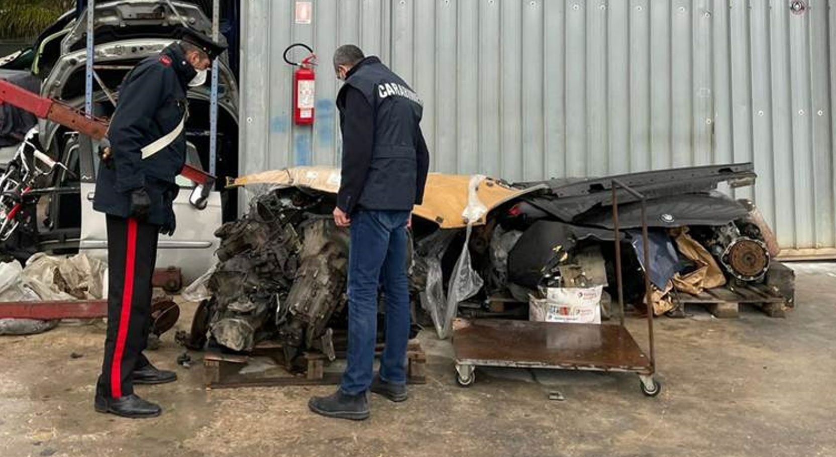 Alcamo, impianto autodemolizione non autorizzato, denunciato il titolare