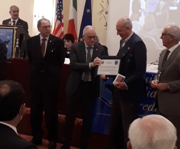 Il Quotidiano di Sicilia insignito del prestigioso Excellence Award del Lions Clubs