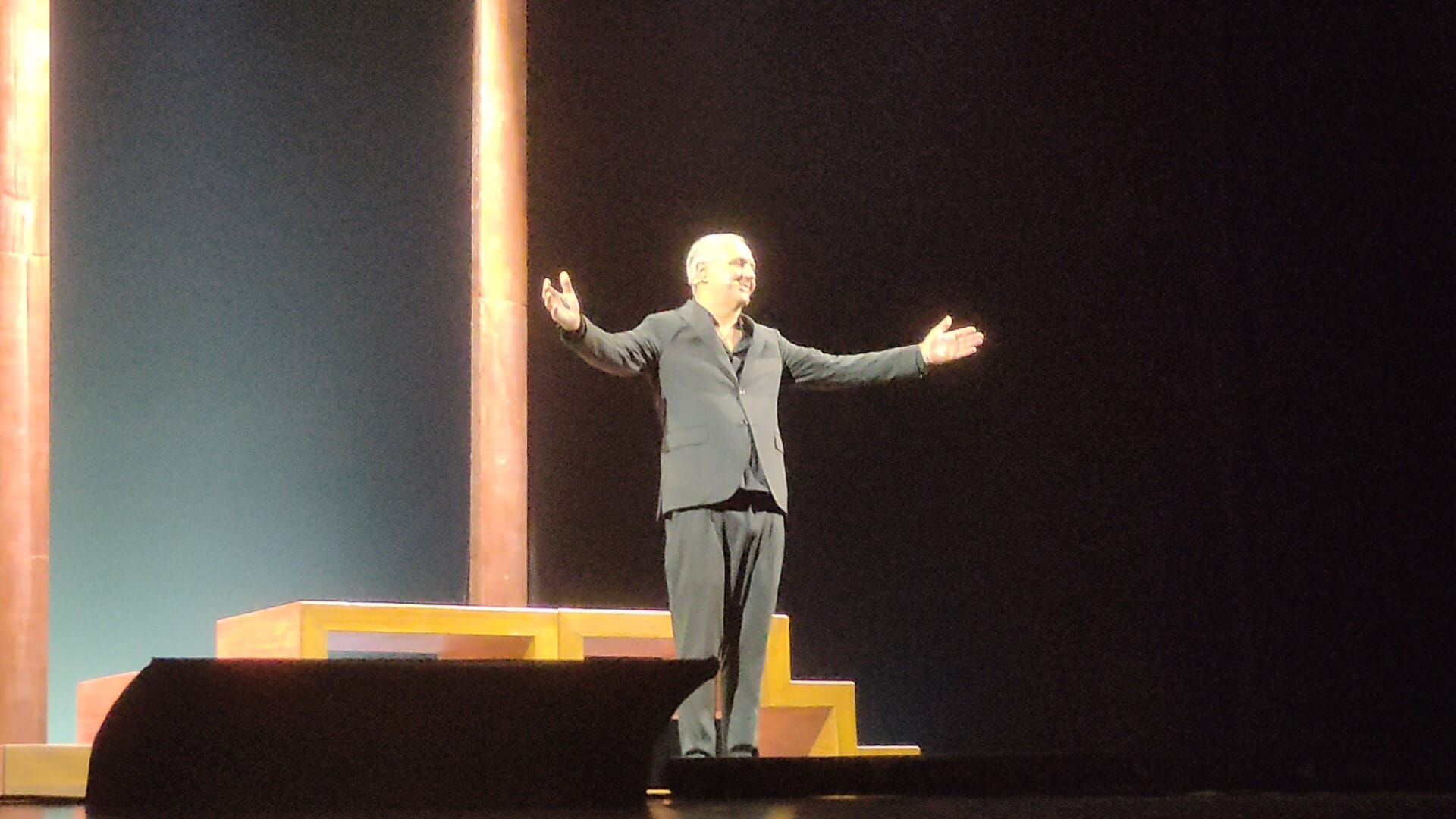 Giorgio Panariello in Sicilia, “La mia favola” conquista Catania