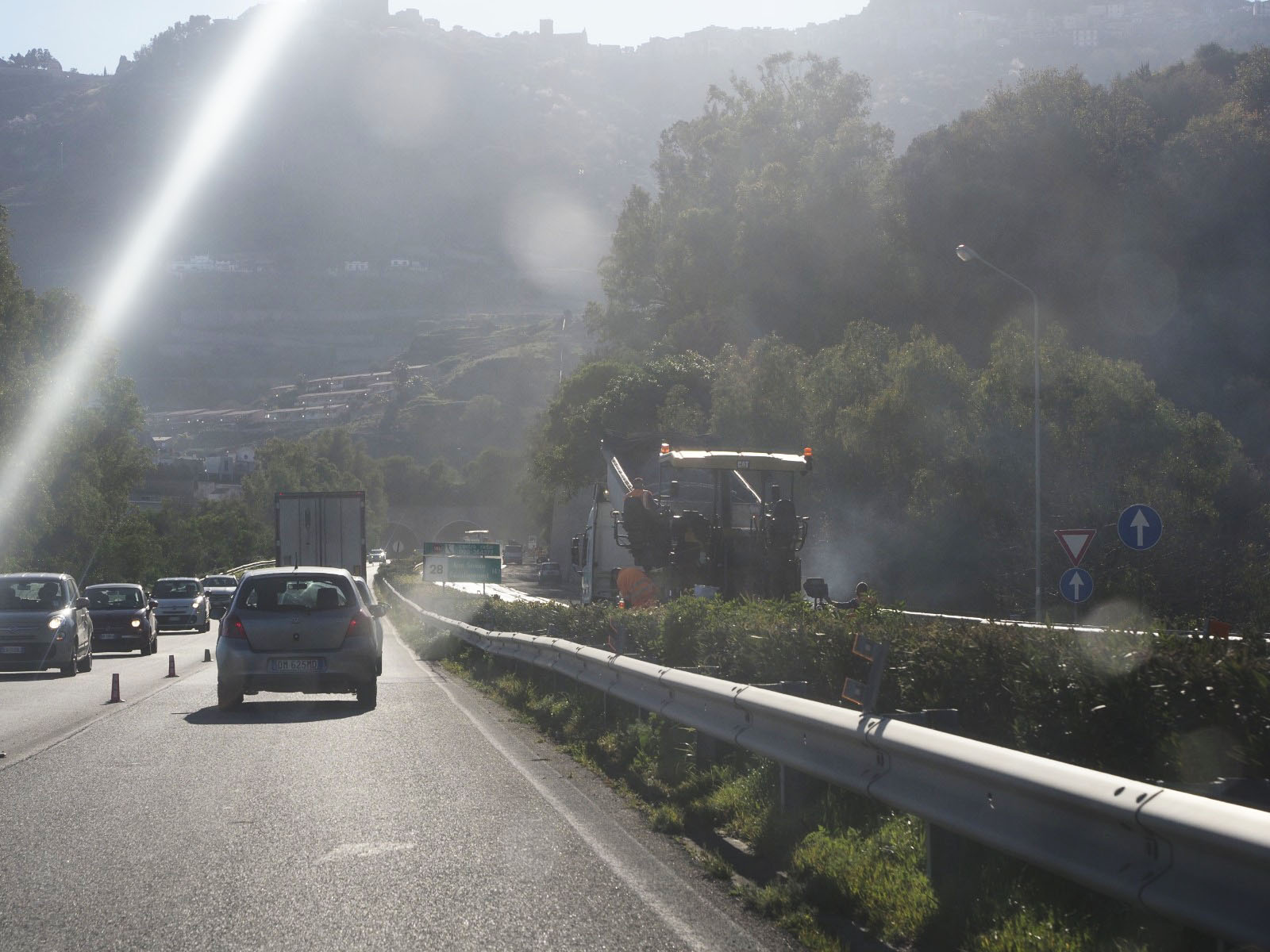 Autostrade impraticabili tra viadotti pericolanti e lavori infiniti, il Cas sotto accusa