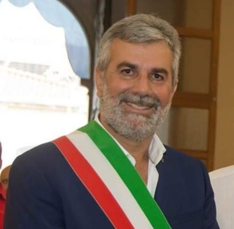 Tombe vista mare, il mega progetto per il nuovo cimitero ad Aci Castello Tombe vista mare, il mega progetto per il nuovo cimitero ad Aci Castello