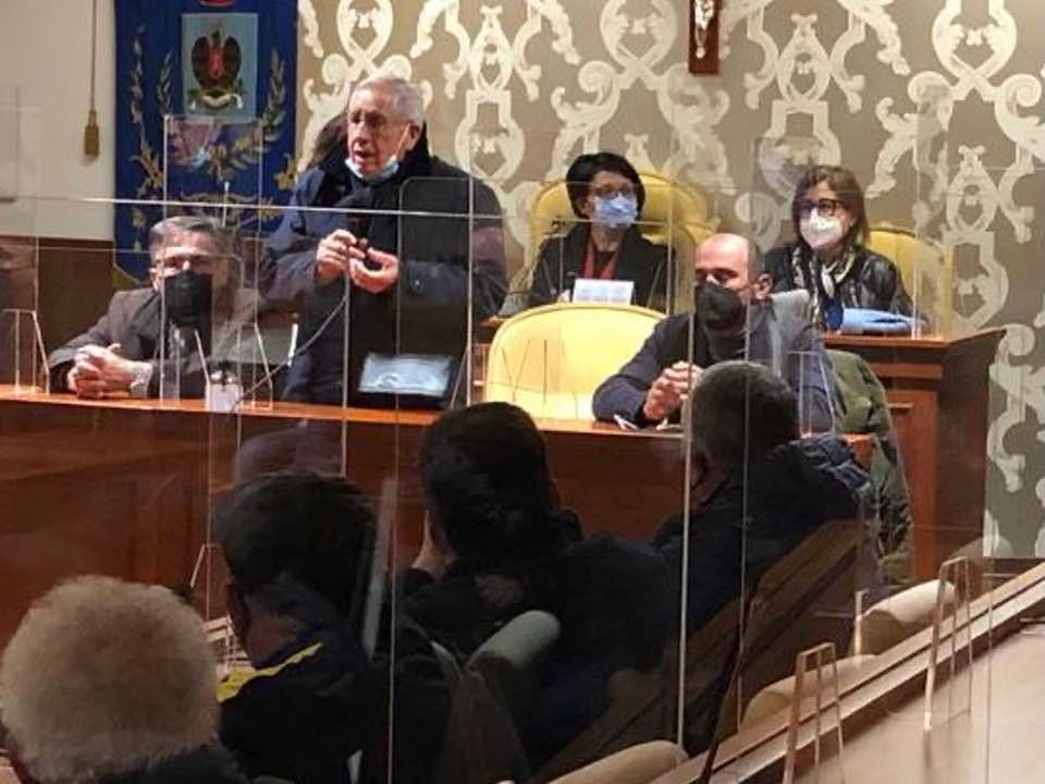 Sciopero camionisti in Sicilia, sindaci ragusani e agricoltori dicono “No al blocco”