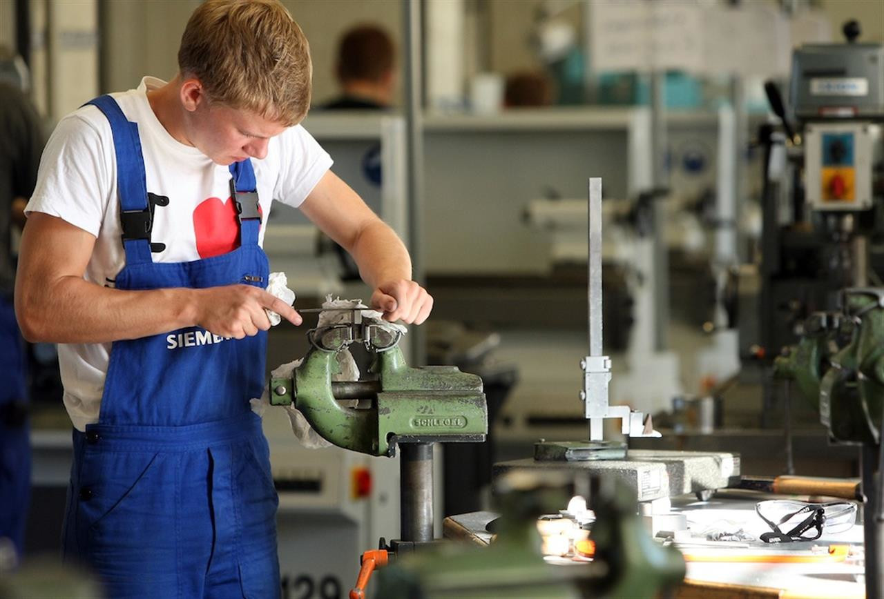 Stagisti sfaticati e aziende senza scrupoli, sfatiamo i luoghi comuni sui tirocini