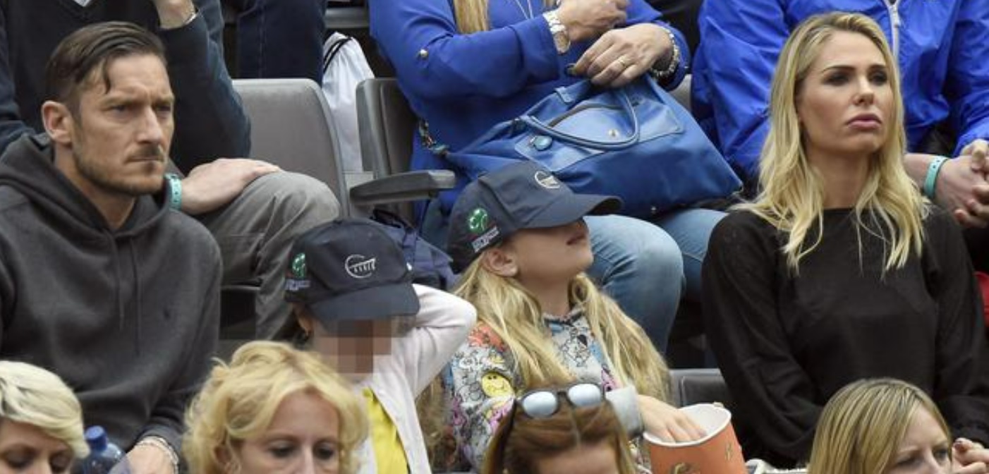 Separazione Totti-Ilary Blasi, comunicato ufficiale. Chi è Noemi Bocchi – La fotogallery