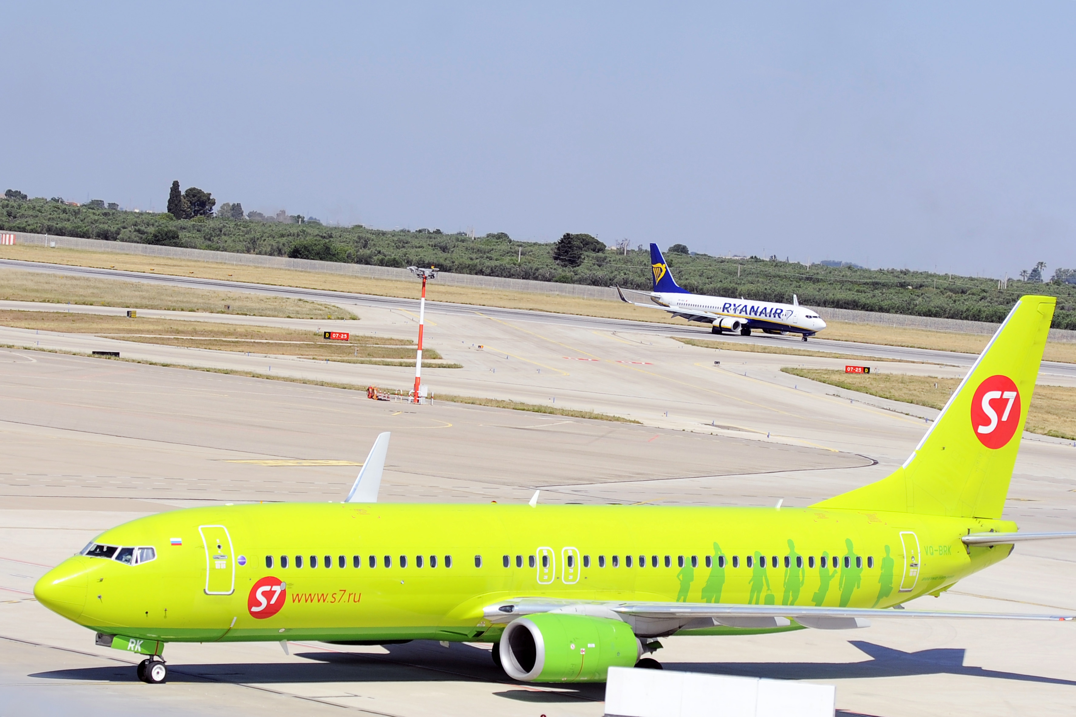 Crisi Ucraina e voli cancellati, come rientrare in Italia dalla Russia