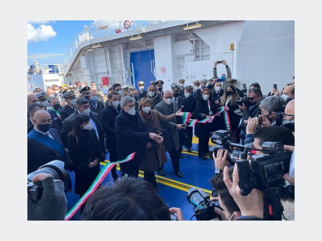 Messina, una nuova nave green per lo Stretto