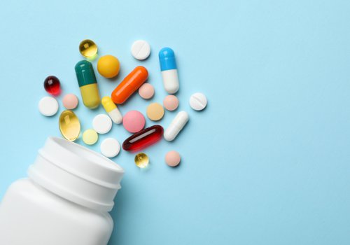 Consumo farmaci, tre italiani su dieci hanno utilizzato almeno un antibiotico