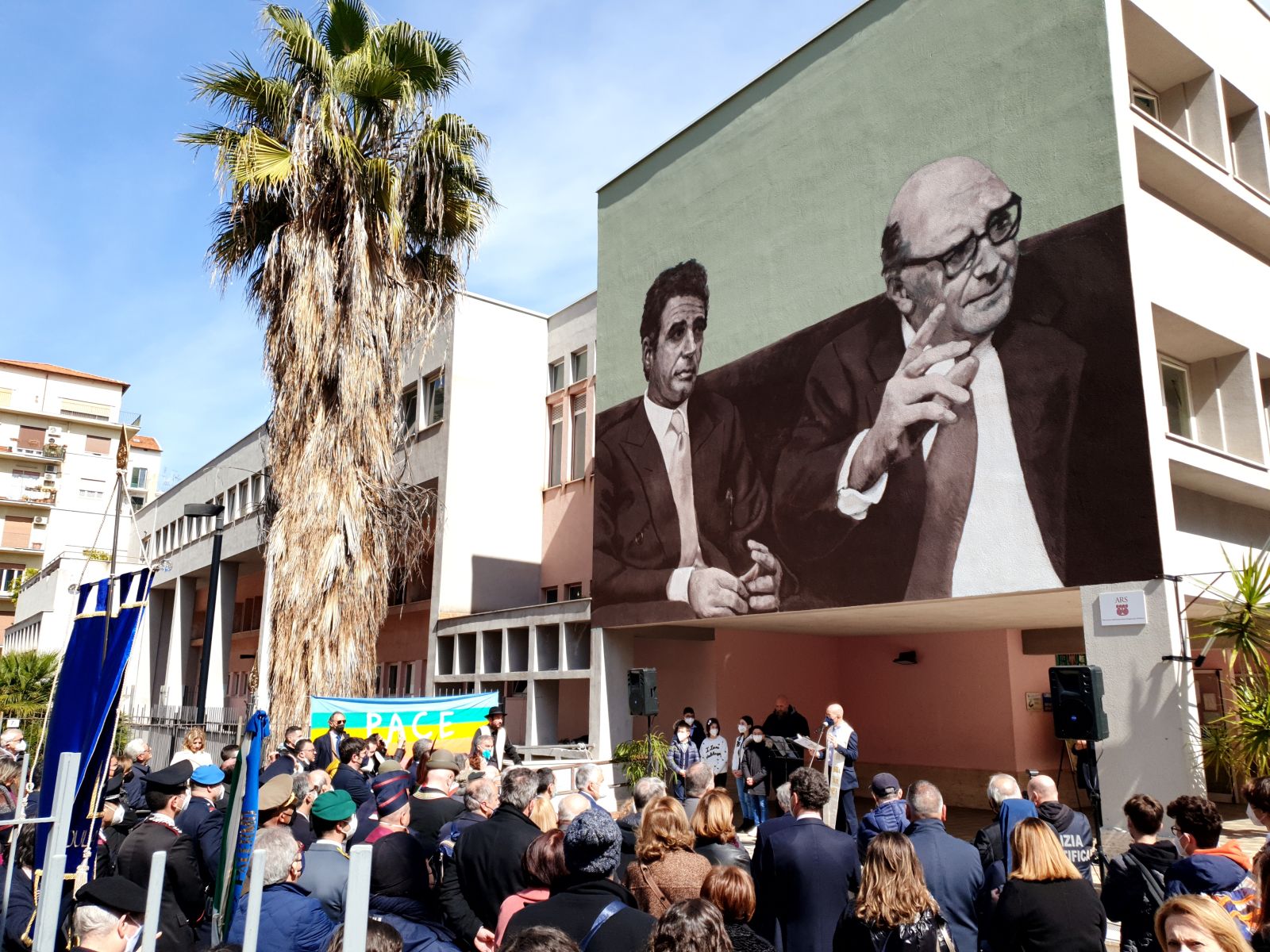 Mafia in Sicilia, un murale per ricordare Terranova e Mancuso a Palermo