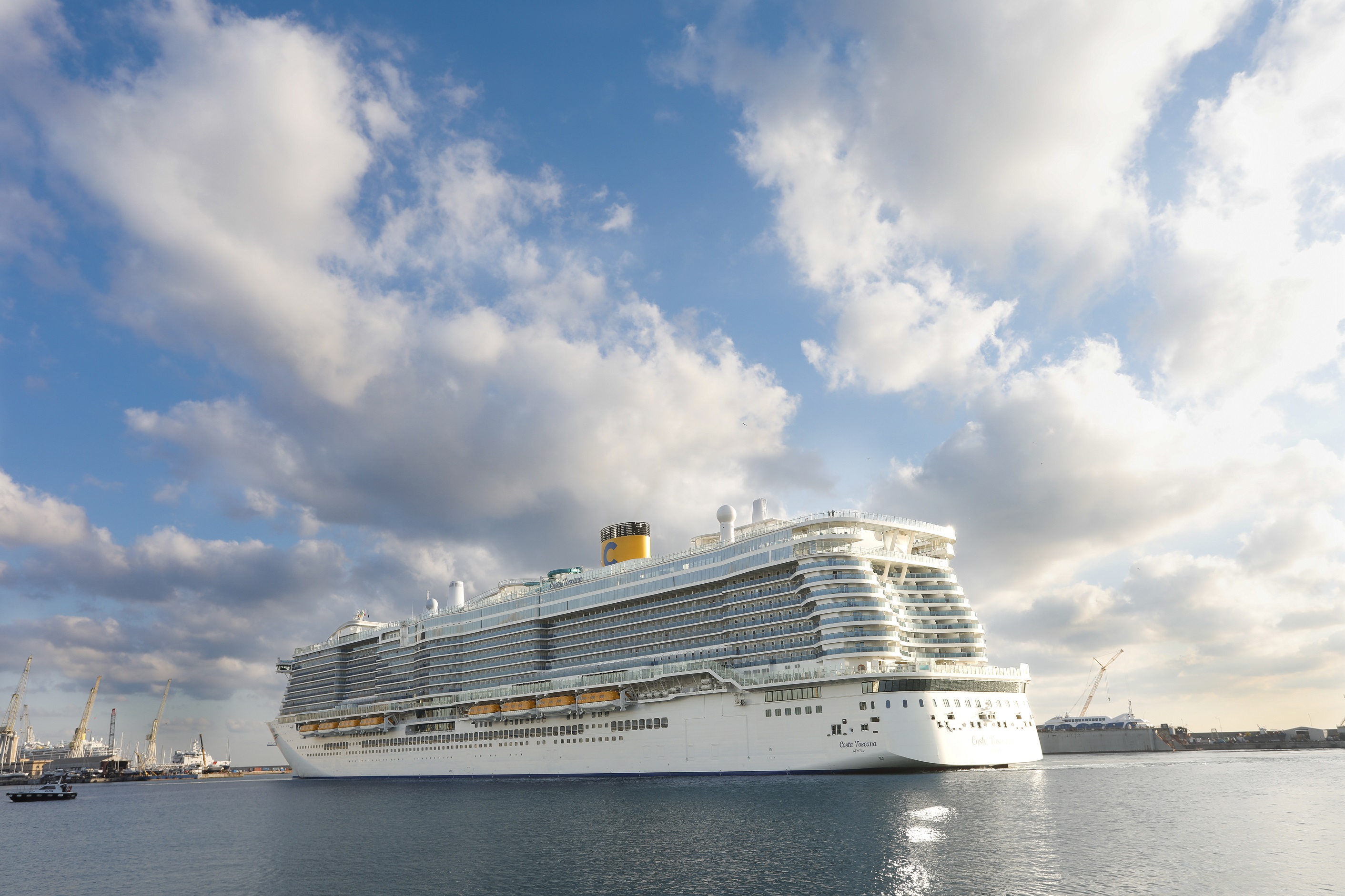 Crociere, inaugurata a Palermo la Costa Toscana, 86 scali nel 2022