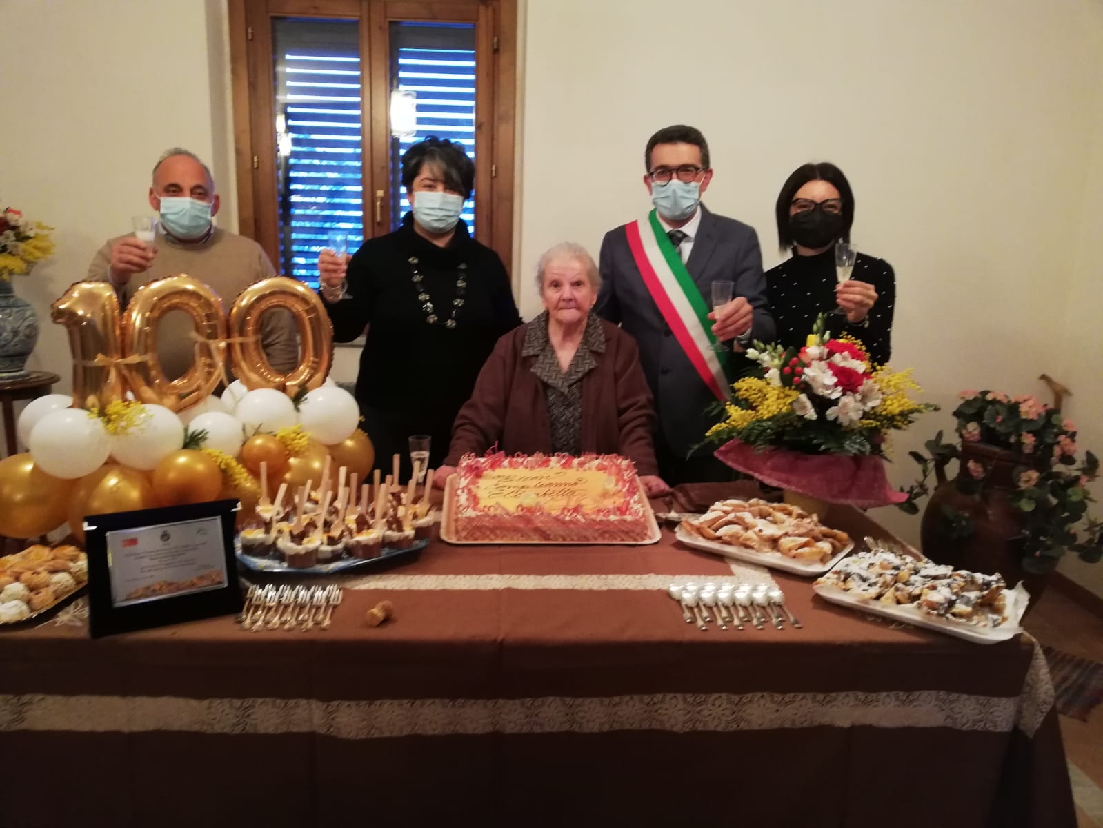 Geraci Siculo, Elisabetta Antista compie 100 anni, le sei “zone blu” nel mondo