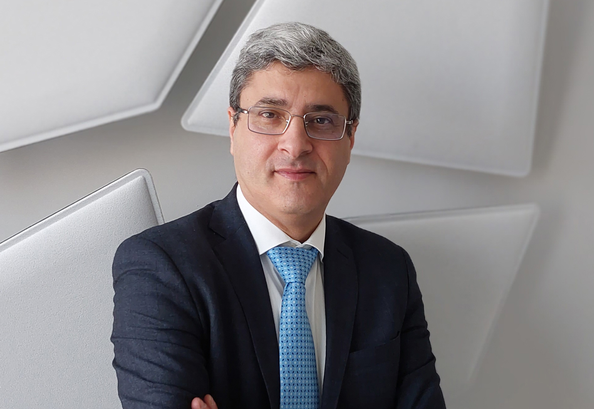 Crisi energetica, “Rinnovabili non potranno sostituire le fonti fossili nel breve periodo”