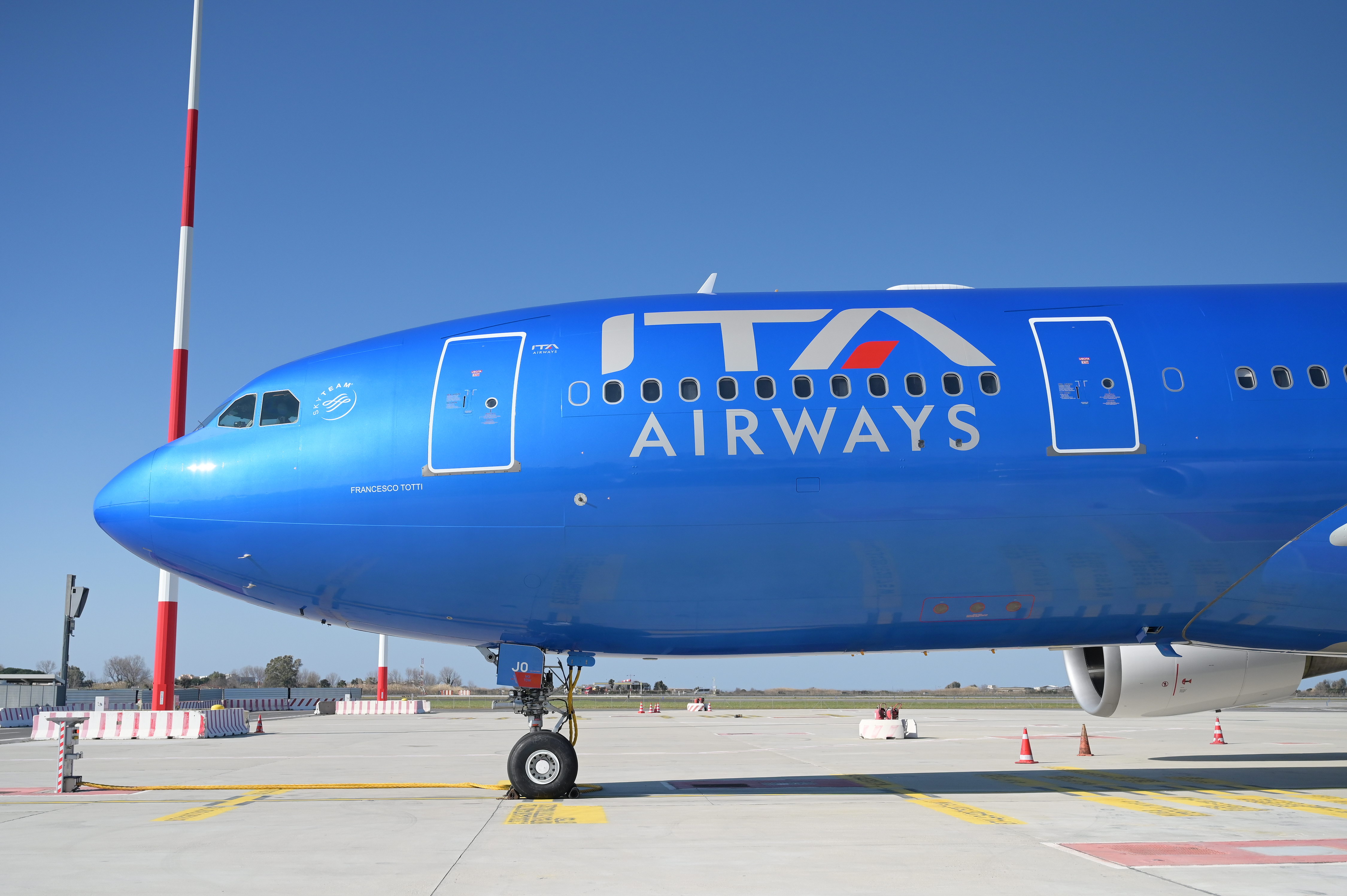 Caro voli Sicilia, tornano a salire i biglietti per l’Epifania: quanto costa volare con Ita e Ryanair