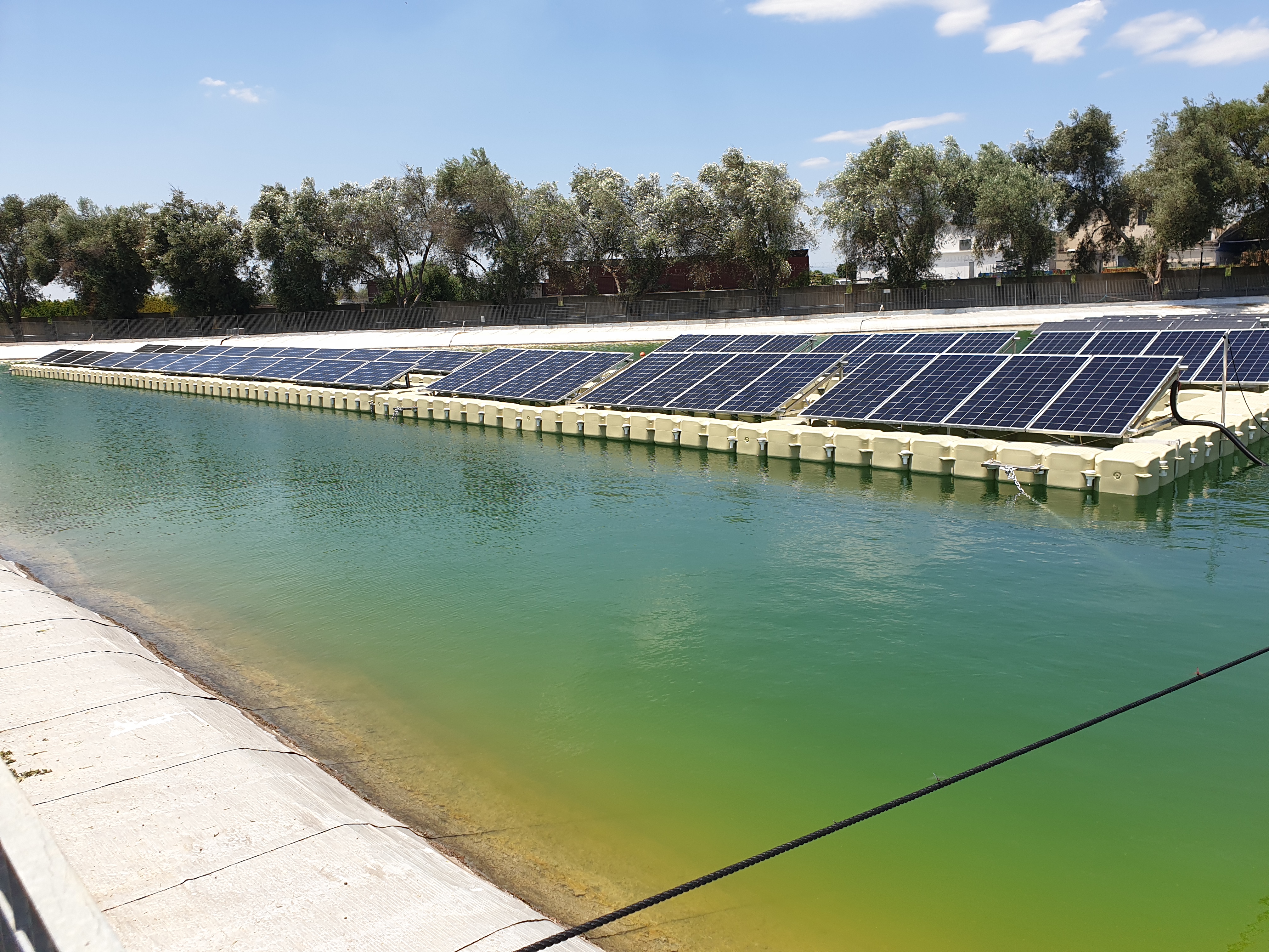 Caro energia e rinnovabili: la strada per l’indipendenza passa dalla Sicilia 