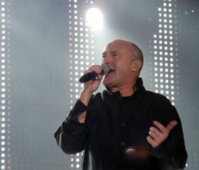 Phil Collins dice addio ai suoi fan per malattia: “Salute cambia le cose”