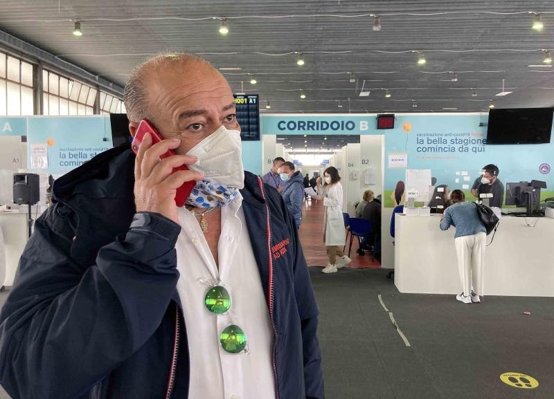 Covid, farmaci da Palermo a Lampedusa