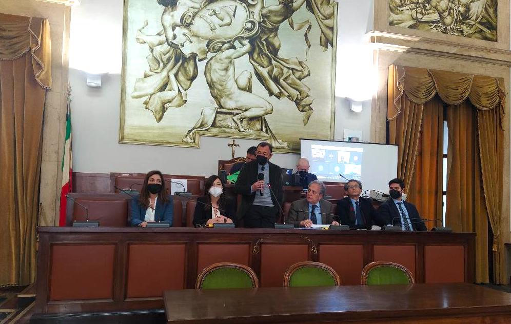 Il caro bollette rischia di mettere di nuovo al tappeto il Comune di Catania