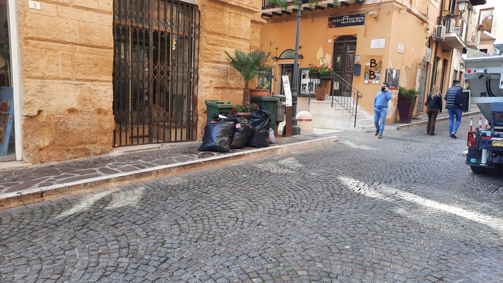 Agrigento, il Prefetto annuncia misure di contenimento alla movida selvaggia