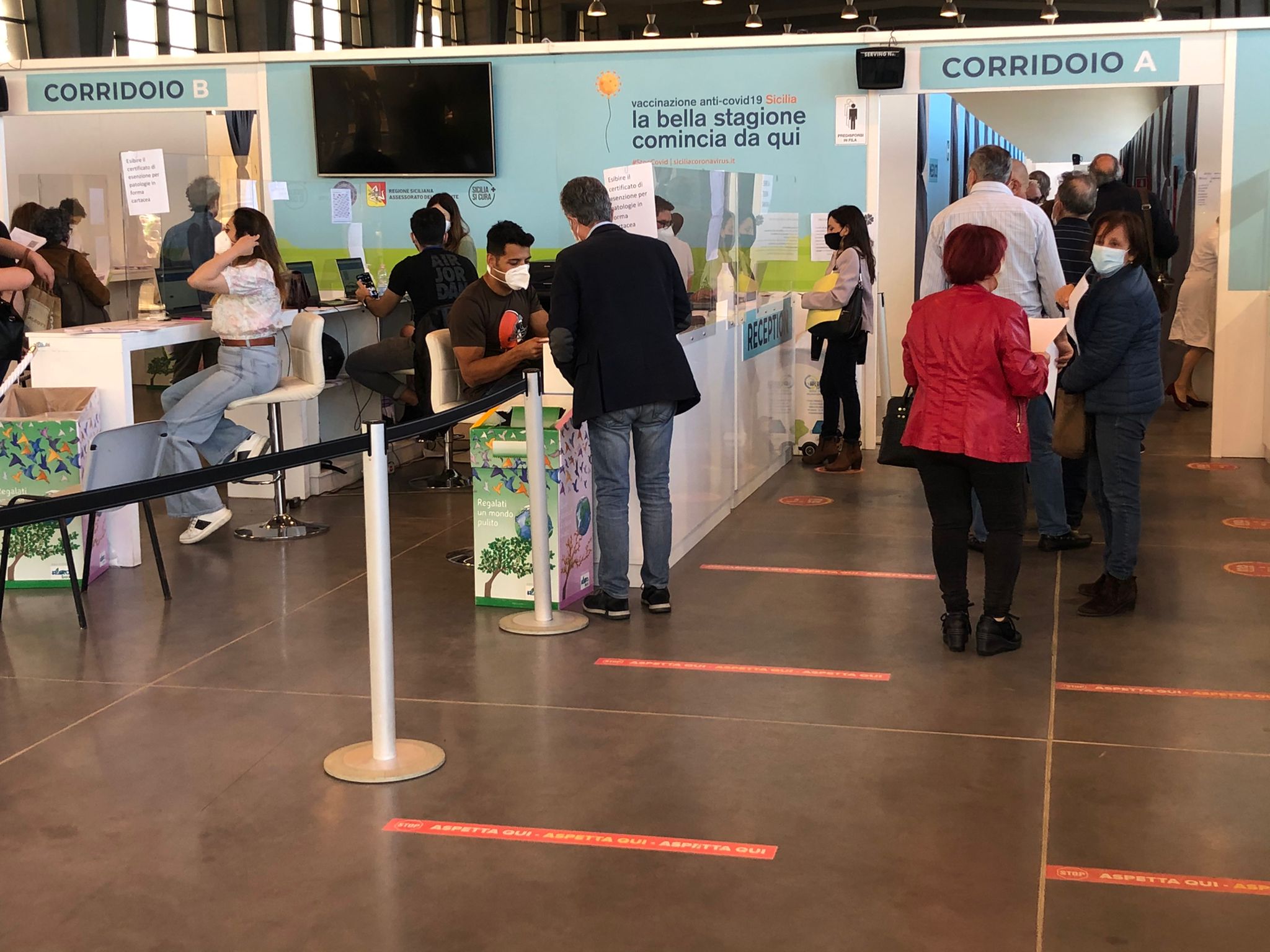 Catania, ricoveri Covid in calo, si rimodulano posti letto e hub vaccinali