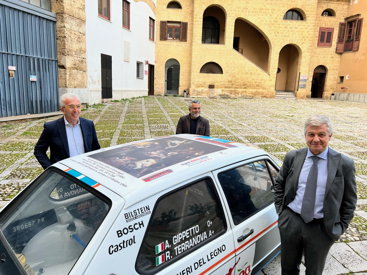 Lo sport corre da Palermo per il Caravaggio rubato