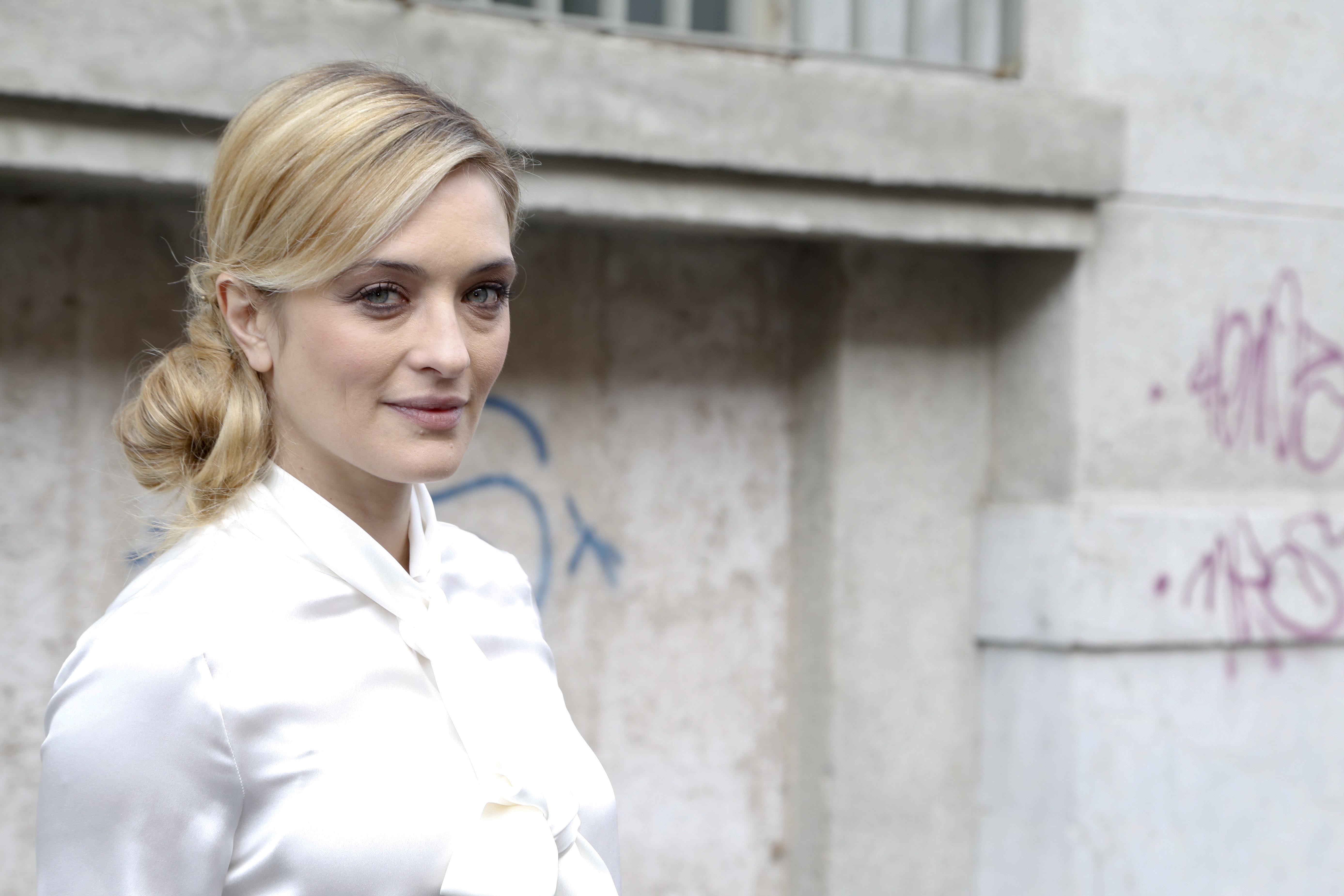 Carolina Crescentini presenta “C’era una volta il crimine” a qds.it