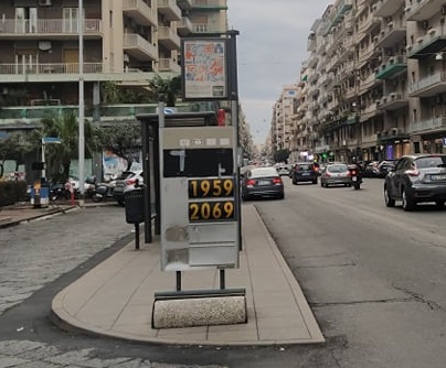 Benzina, oltre 2 euro al litro: sul trasporto lo spettro del blocco nazionale