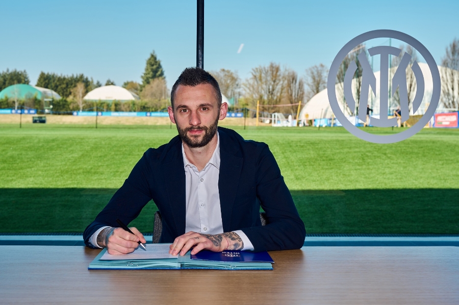 Inter, ufficiale il rinnovo di Brozovic: contratto fino al 2026