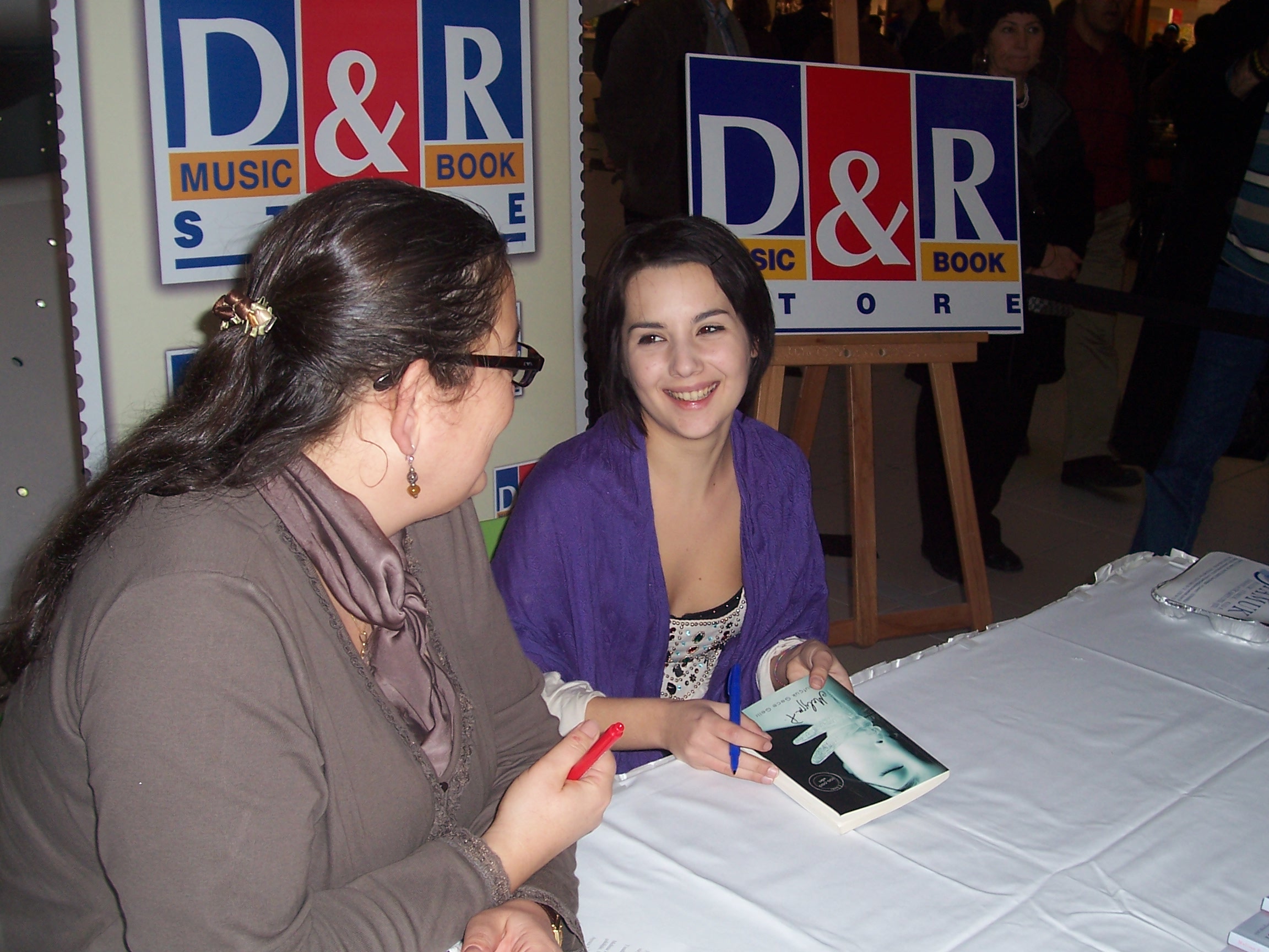 La catanese Melissa P. torna a parlare di sesso con “Pornazzi”, cos’è