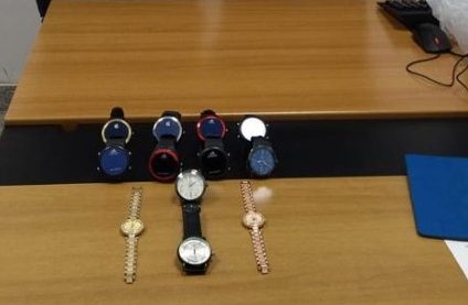 Aeroporto di Catania, sequestrati 12 orologi falsi importati dalla Turchia