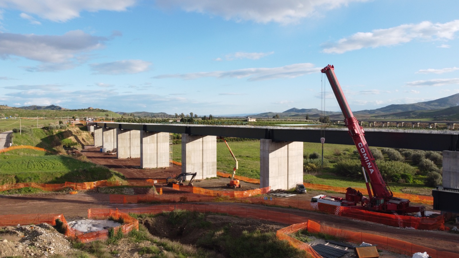 Più di tre miliardi per la ferrovia Catania-Palermo: “Ma sarà un’alta velocità… finta”