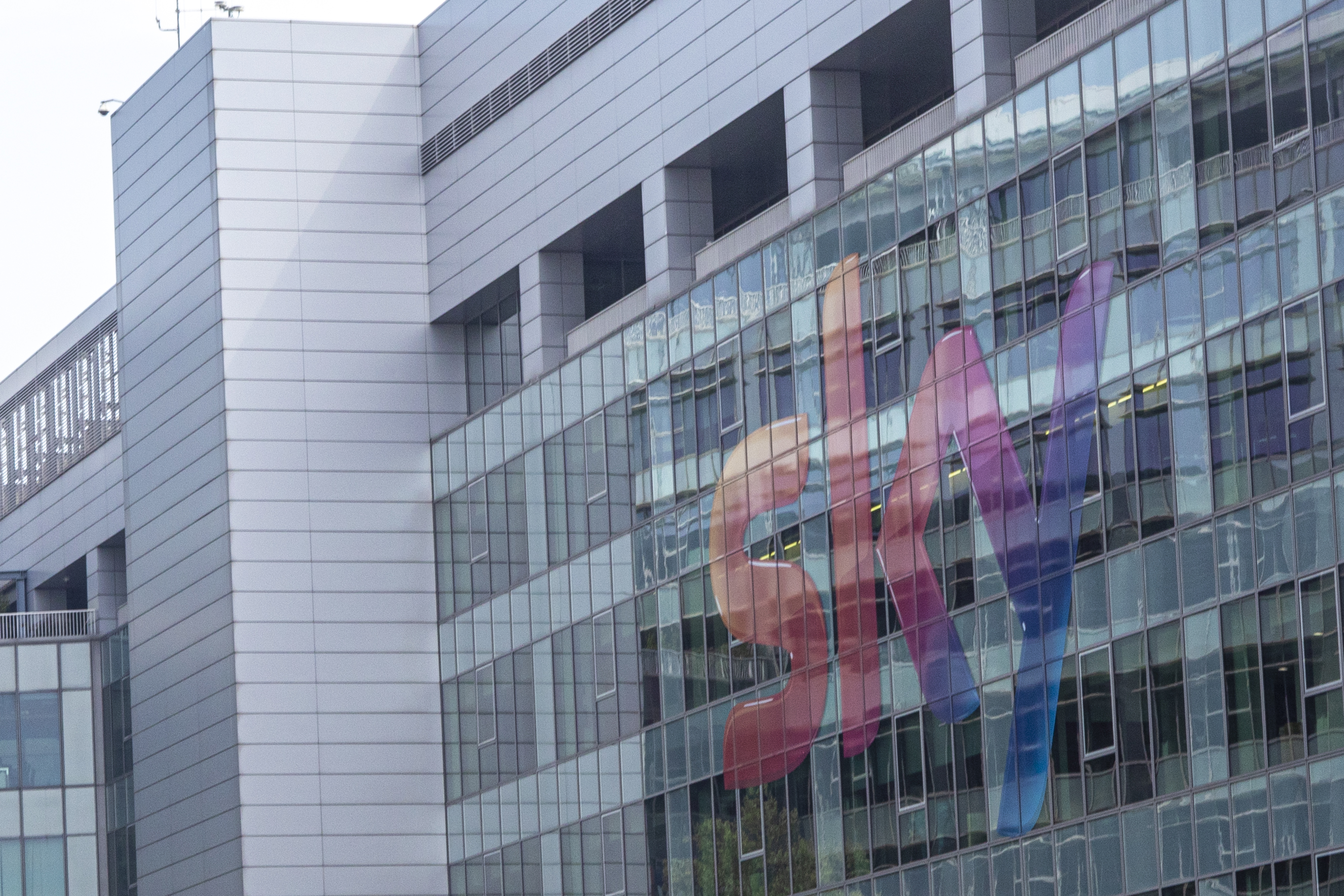 Informazioni ingannevoli sui diritti tv della Serie A, 1 milione di multa a Sky