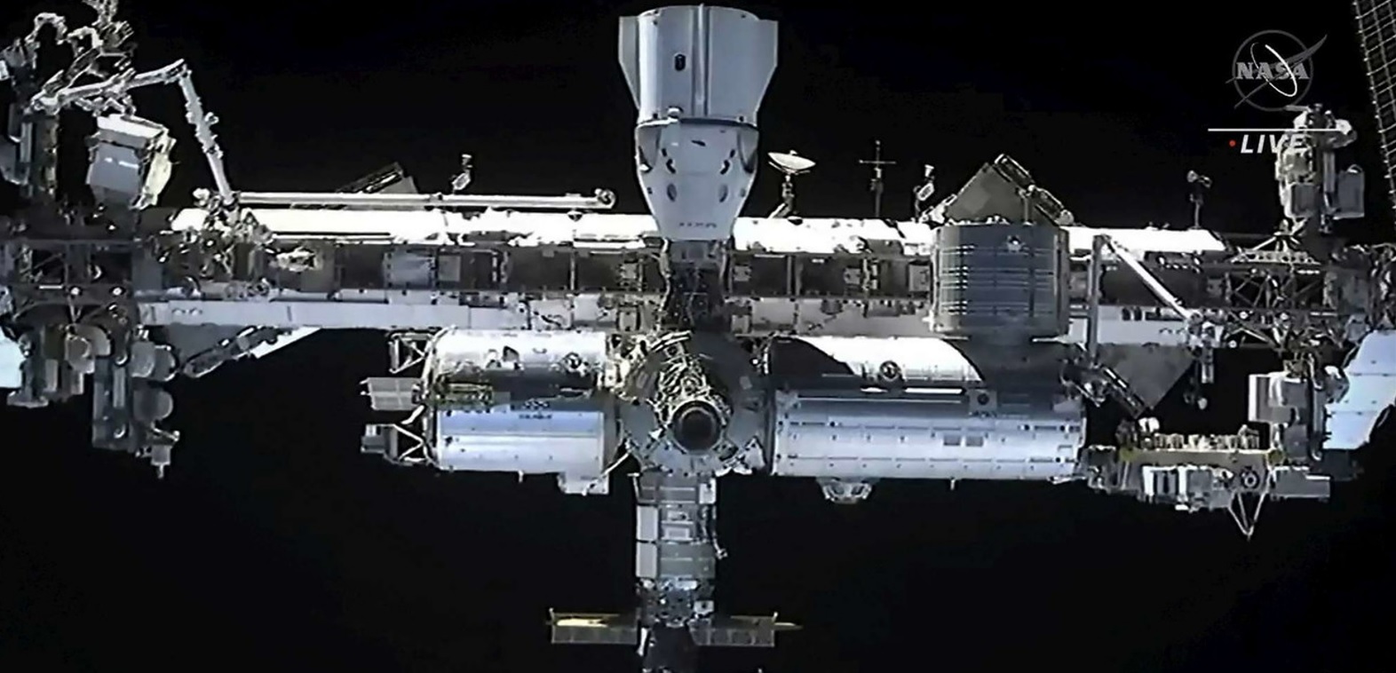 “Le sanzioni alla Russia potrebbero far cadere la Stazione Spaziale”: l’allarme di Mosca